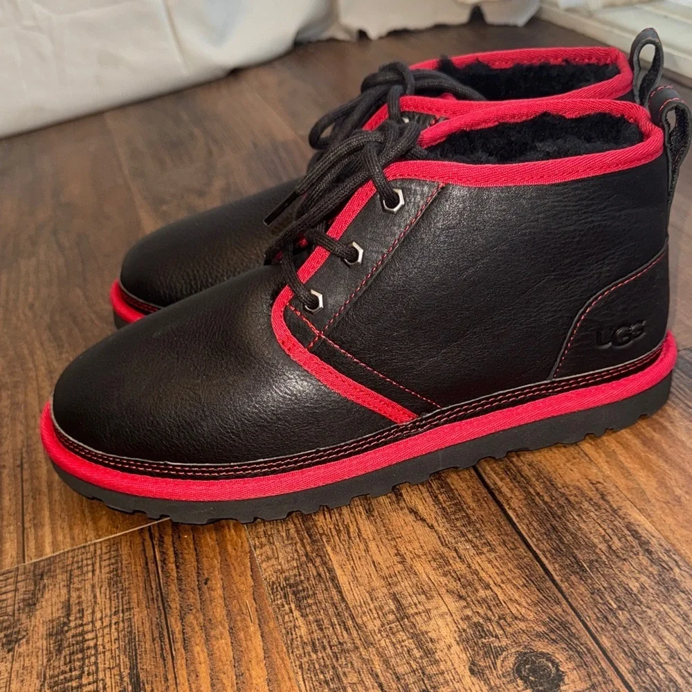 UGG Men's Neumel leather Chukka Boots black and red